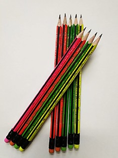 Простой карандаш Yalong HB YL815088-1